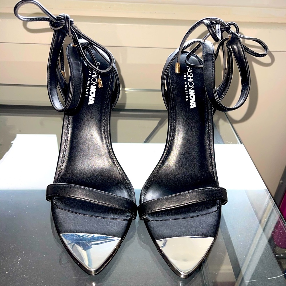 Fashion Nova Heeled Sandals